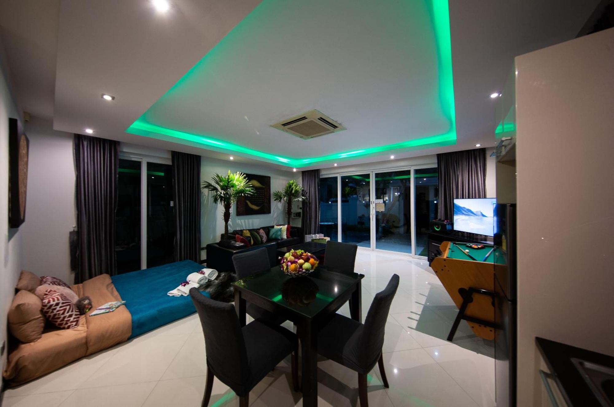 Colibri Pool Villa Pattaya Praia de Jomtien Quarto foto