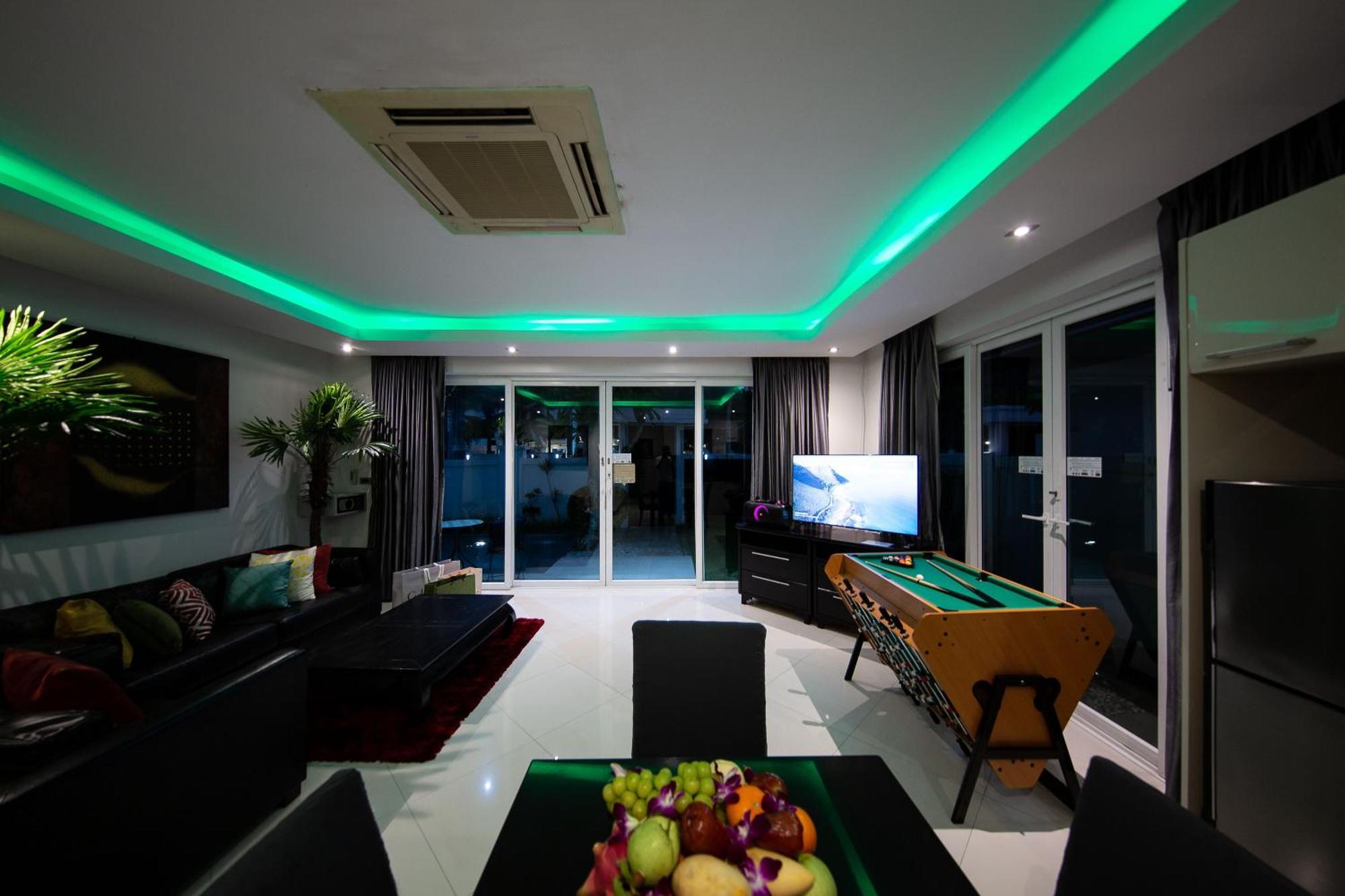 Colibri Pool Villa Pattaya Praia de Jomtien Quarto foto