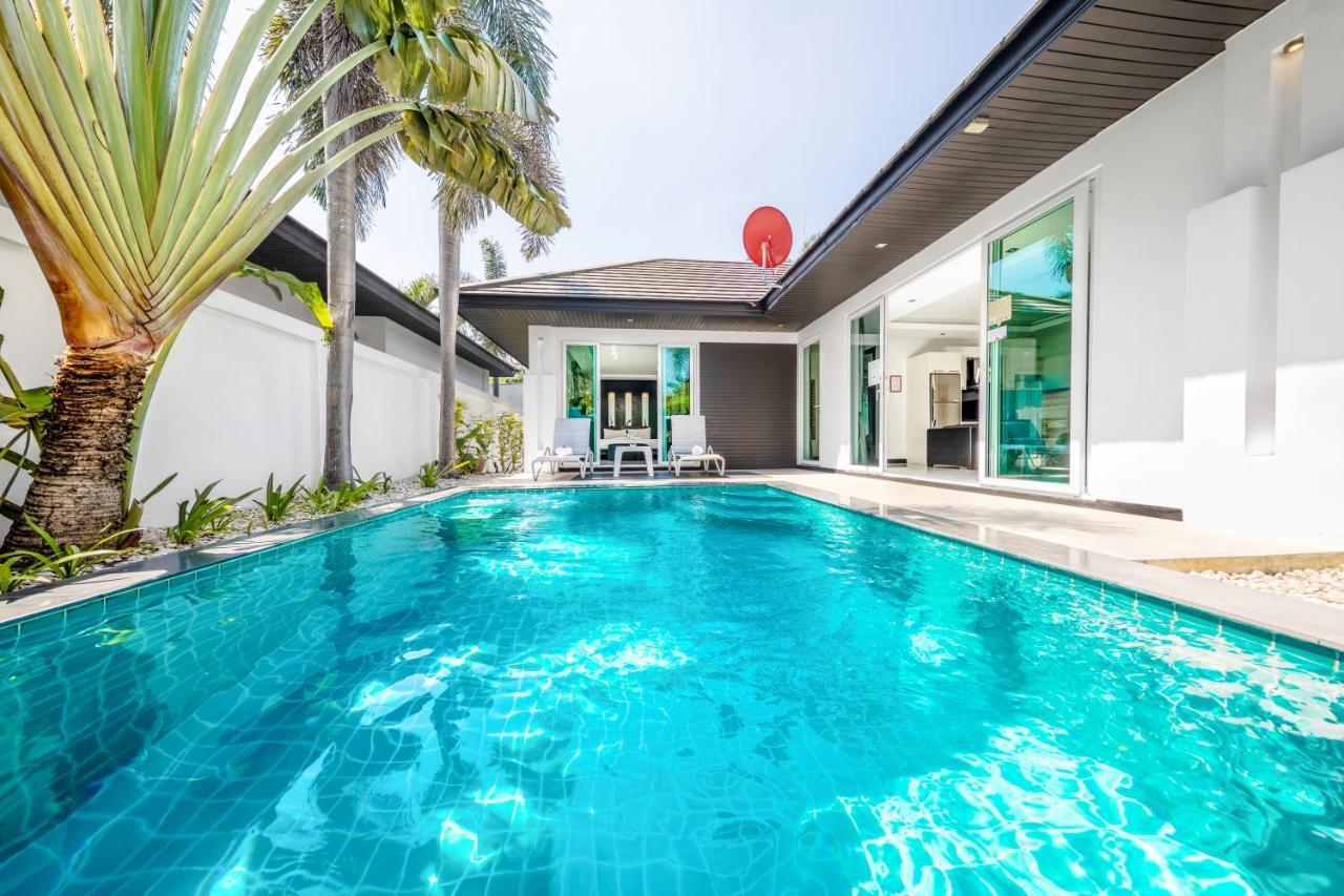 Colibri Pool Villa Pattaya Praia de Jomtien Exterior foto